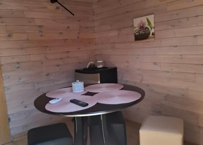 U Anny Pionierow 8b * 미엘노